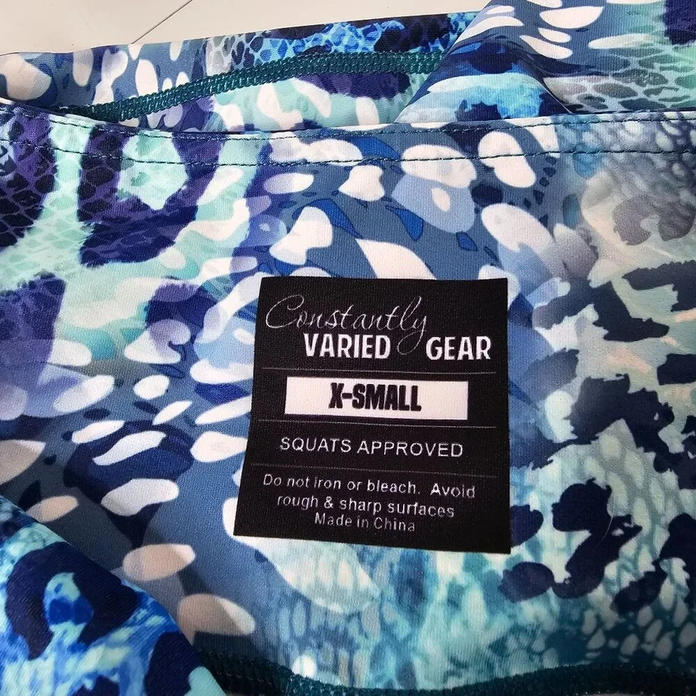 Constantly Varied Gear XS Wild Thing Blue Animal Print Leggings Pockets - Picture 9 of 10